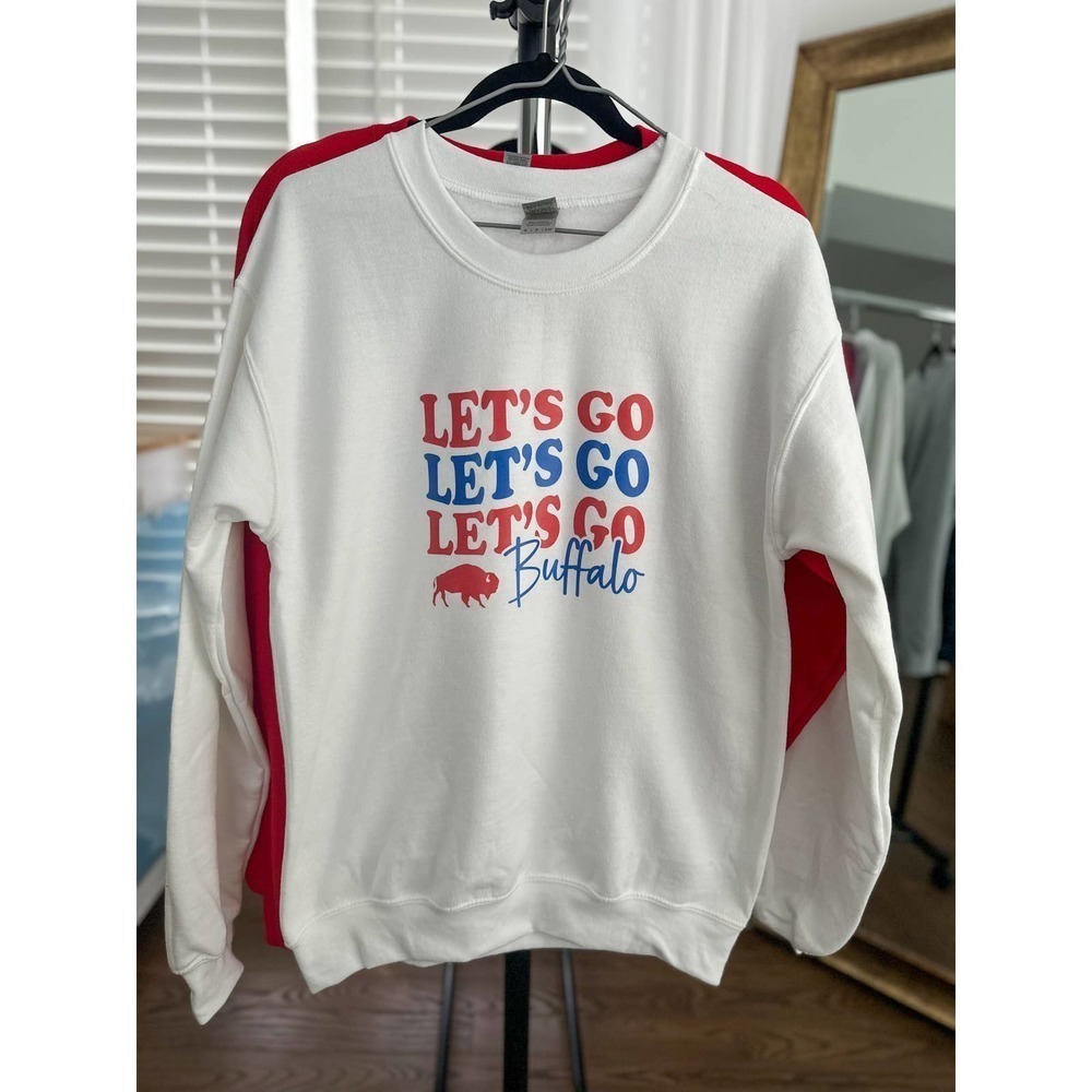 Buffalo Bills Sweatshirts Women, Size Small White Crewneck Pullover Sweatshirt
